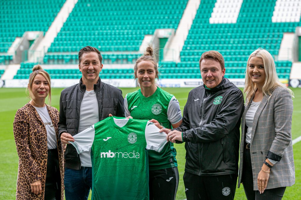 Hibs Ladies At Easter Road Kit Sponsor Shoot 28 9 21 Hi Res 43